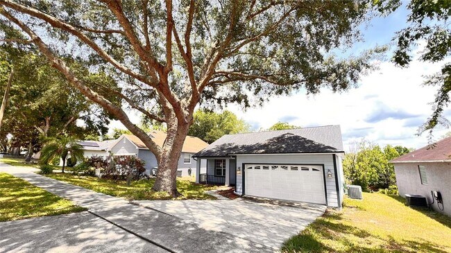 Primary Photo - 949 Dekleva Dr
