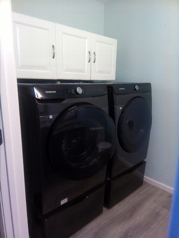 Building Photo - 1103 Autumn Dr