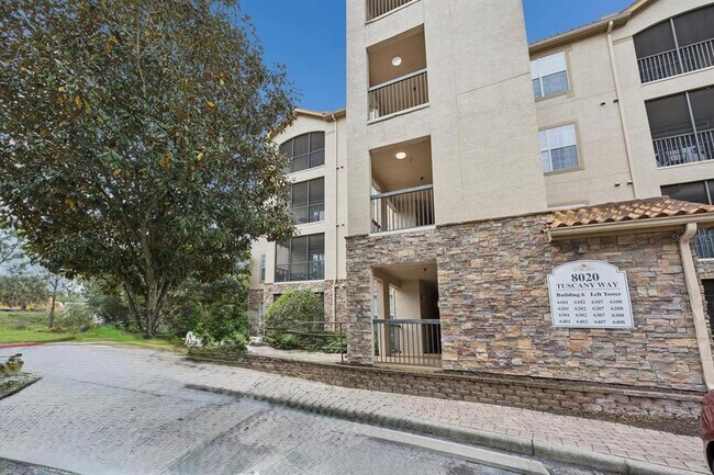 Building Photo - 8020 Tuscany Way
