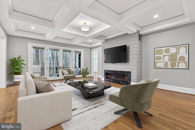 Building Photo - 7002 River Oaks Dr