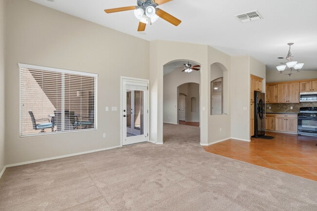 Building Photo - 39116 Quick Trot Dr