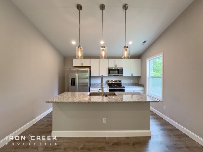 Building Photo - Beautiful New Construction Two-Bedroom in ...