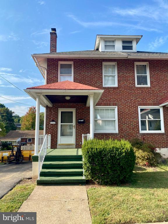 1715 Delaware Ave 1715 Delaware Ave Wyomissing PA 19610 Apartment