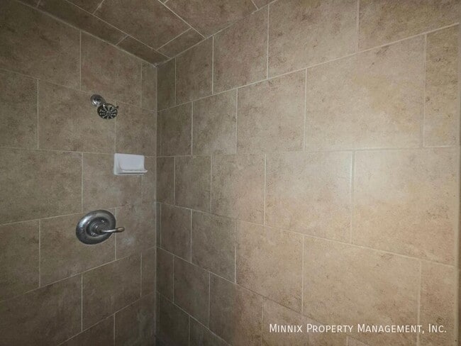 Building Photo - 4800 Dentcrest Dr