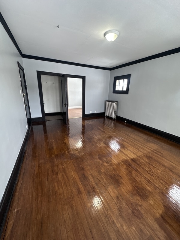 Building Photo - 1442 W 101st St