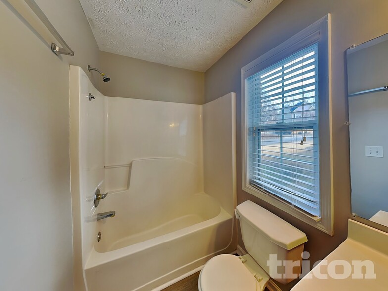 Building Photo - 3527 Butler Springs Trace