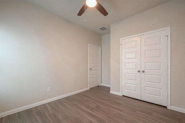 Building Photo - 5318 Briana Dee Dr