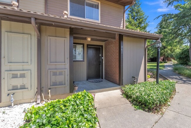 Building Photo - 362 Tabor Ave