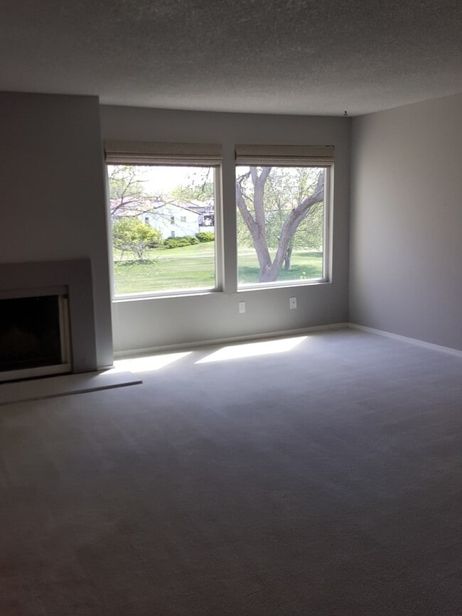 Building Photo - 303 Gage Blvd