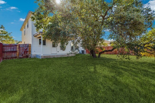 Building Photo - Ready for Rent!