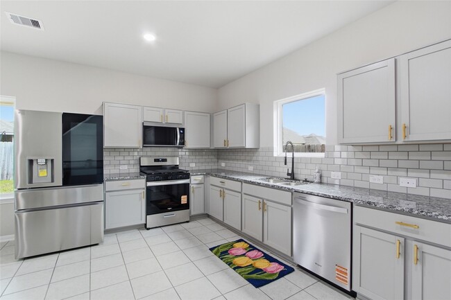 Building Photo - 2429 Palisade Crst Dr