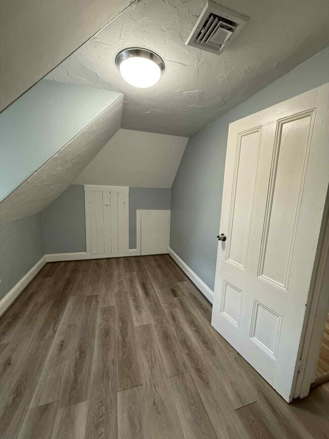 Building Photo - 452 Gallivan Blvd