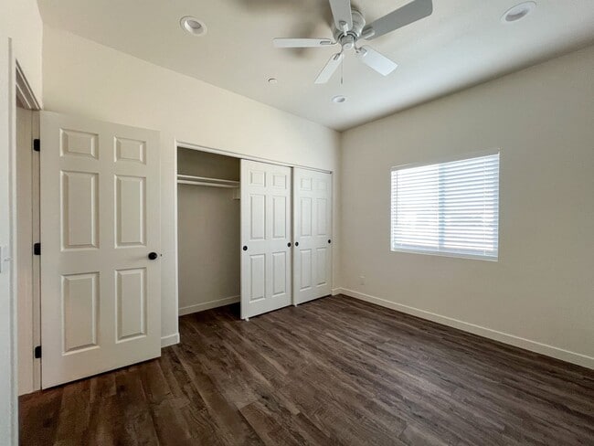 Building Photo - 29 Palms Home with Solar