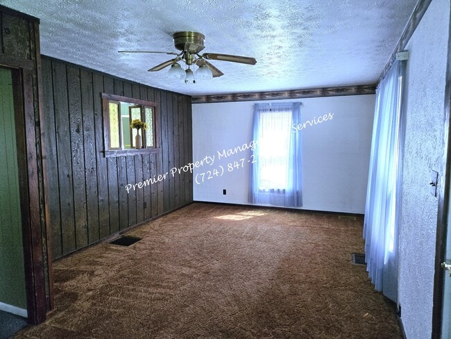 Building Photo - 285 W Jamestown Rd