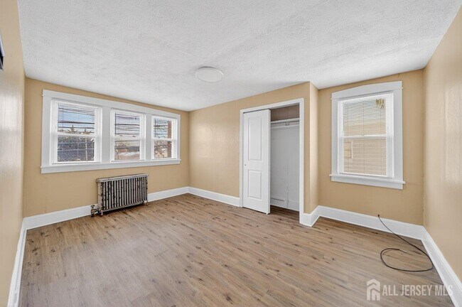 Building Photo - 1167 Green St