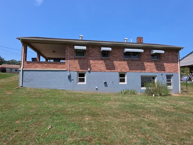 Building Photo - 5930 Edgewood Ave