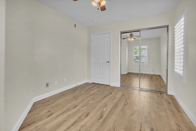 Building Photo - 204 Terra Bella