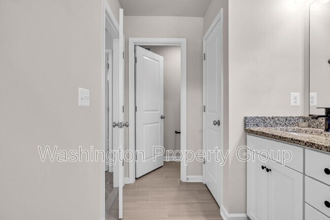 Building Photo - 4013 Singerville Ct