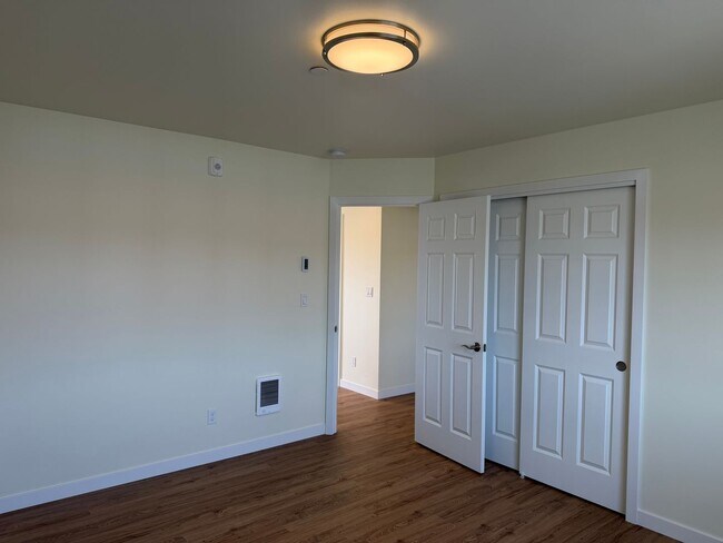 Building Photo - New Construction Two Bedroom Apartments in Coupeville!