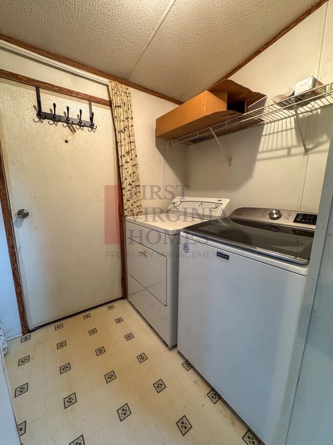 Building Photo - 3Bed/2Bath Single Wide Home