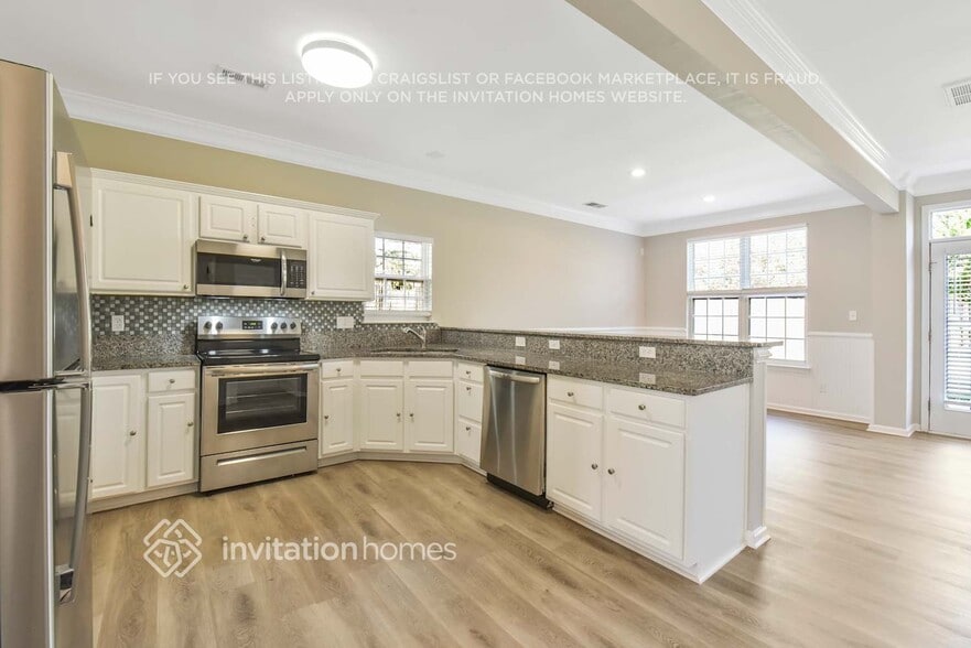 Building Photo - 9620 Forest Path Dr