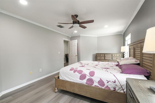 Building Photo - 19426 Sandy Springs Cir