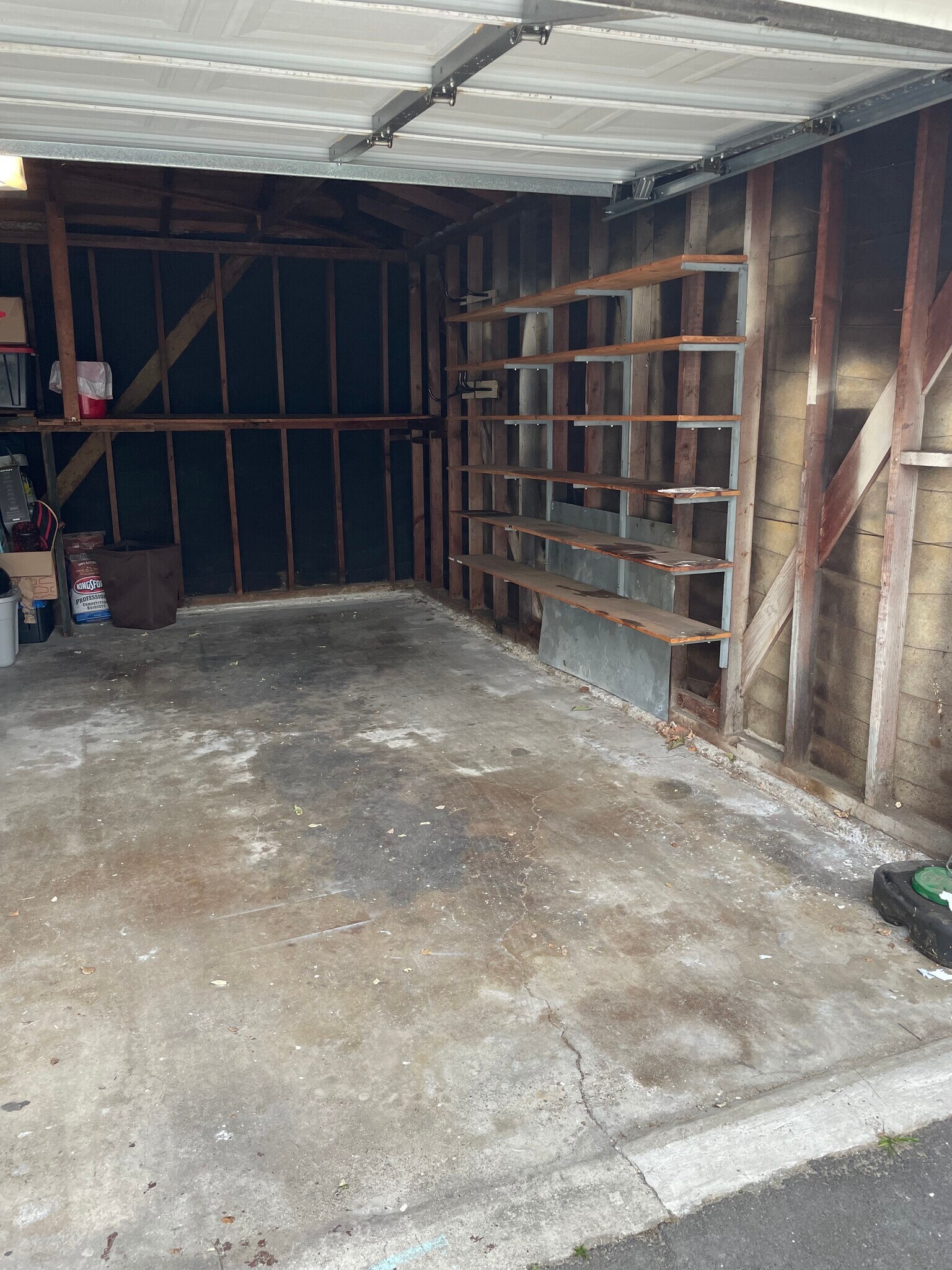 Building Photo - 334 W Alameda Ave