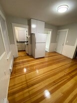 Building Photo - 78 Fort St