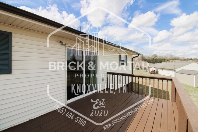 Building Photo - 1737 Lively Rd