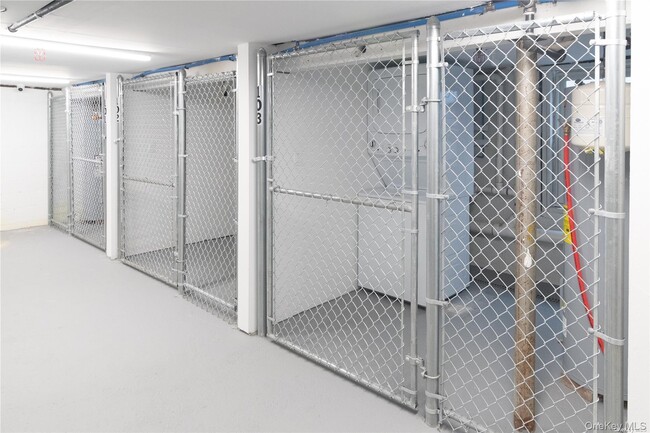 Building Photo - 1090 New York Ave