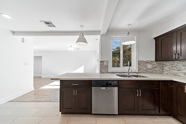 Building Photo - 4364 Toland Way