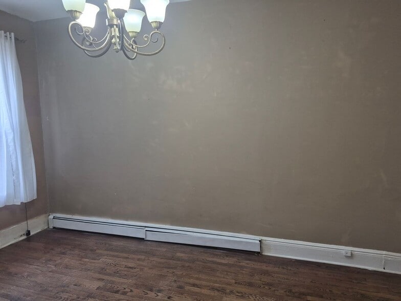 Building Photo - 330 New York Ave