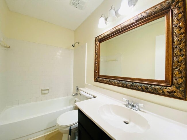 Building Photo - 21426 Park Bishop Dr