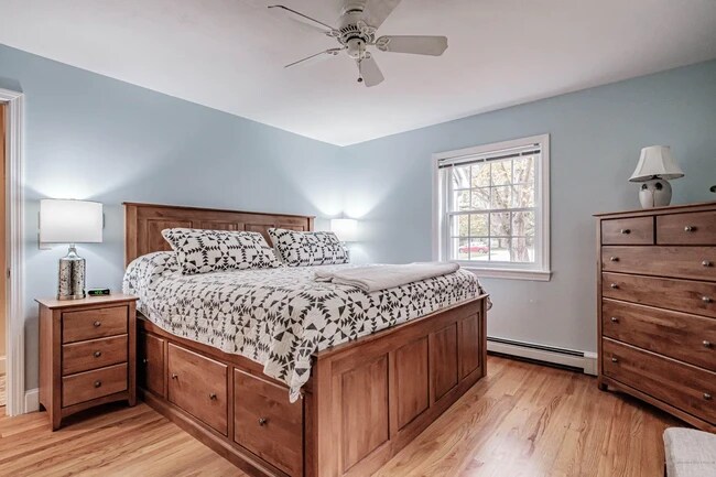 1st floor bedroom - 9 Lupine Ct