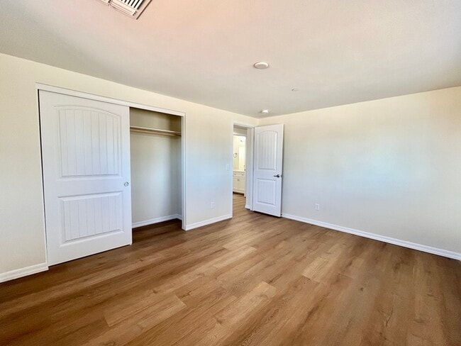 Building Photo - Fully Remodeled 3 Bd 2 Ba in Scottsdale!