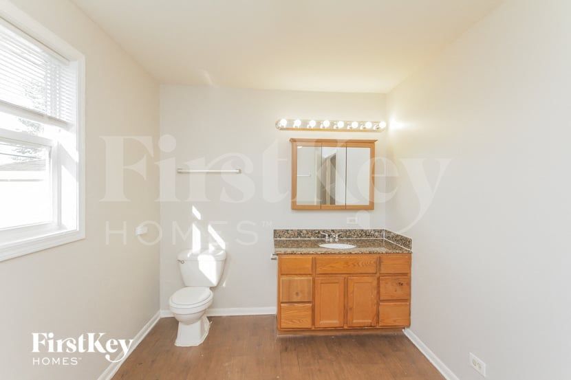 Building Photo - 3952 153rd St