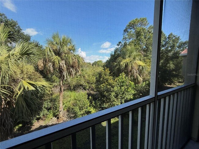 Building Photo - 5721 Bentgrass Dr