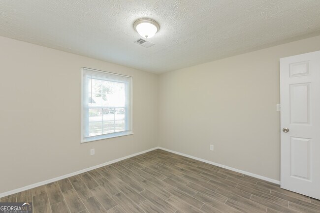 Building Photo - 5254 Long Green Ln