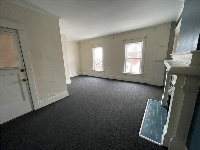 Building Photo - 2406 Peach St