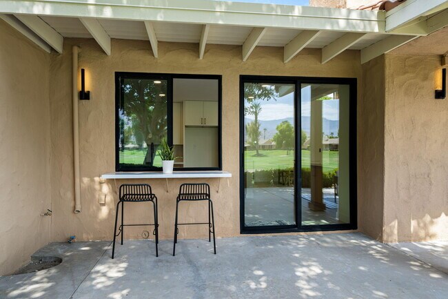 Building Photo - 179 Gran Via