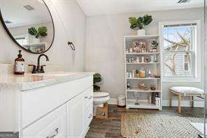 Building Photo - 1384 Lanvale Dr SW