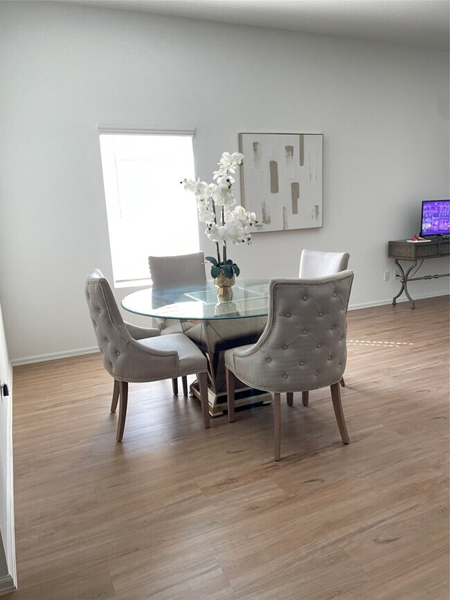 Building Photo - 21723 Piscinola Ln