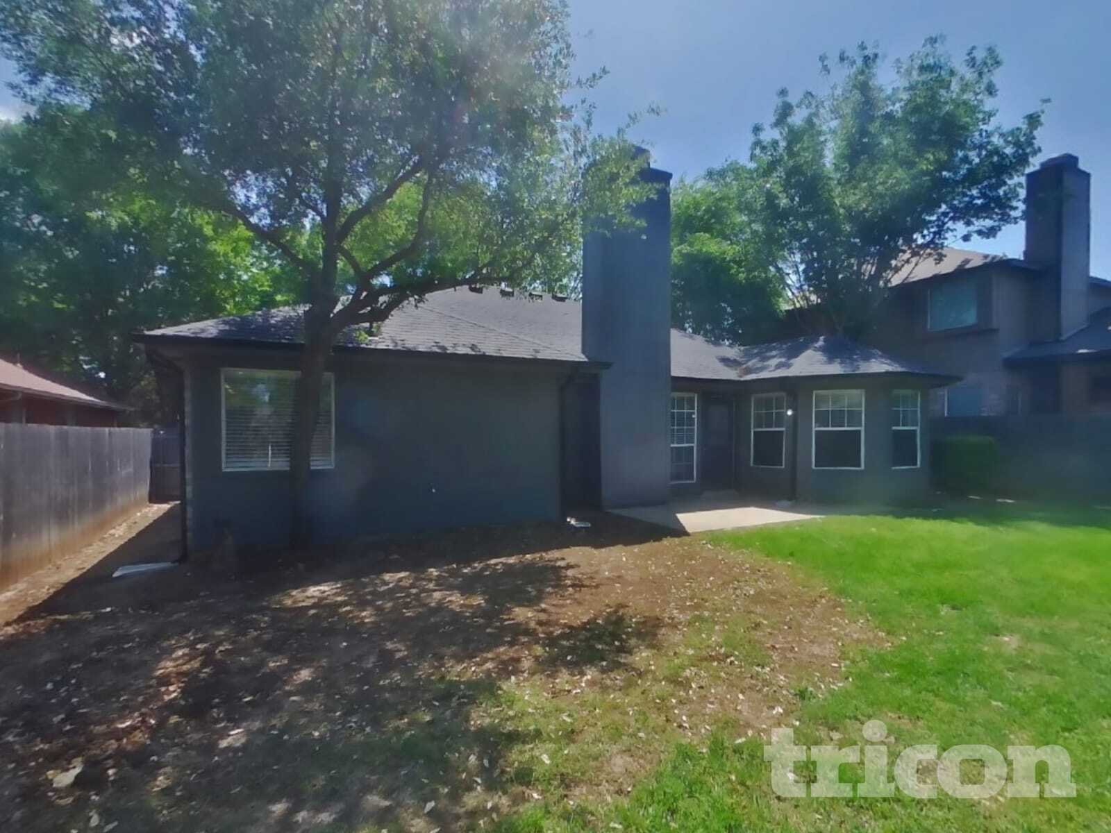 Building Photo - 2520 Clovermeadow Dr