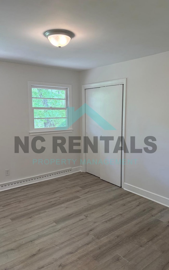 Building Photo - 129 Rocky Knoll Cir