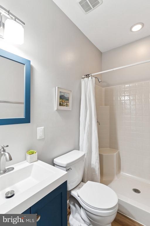 Building Photo - 4922 Lerch Dr