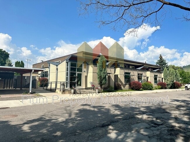 Building Photo - 1547 S Higgins Ave