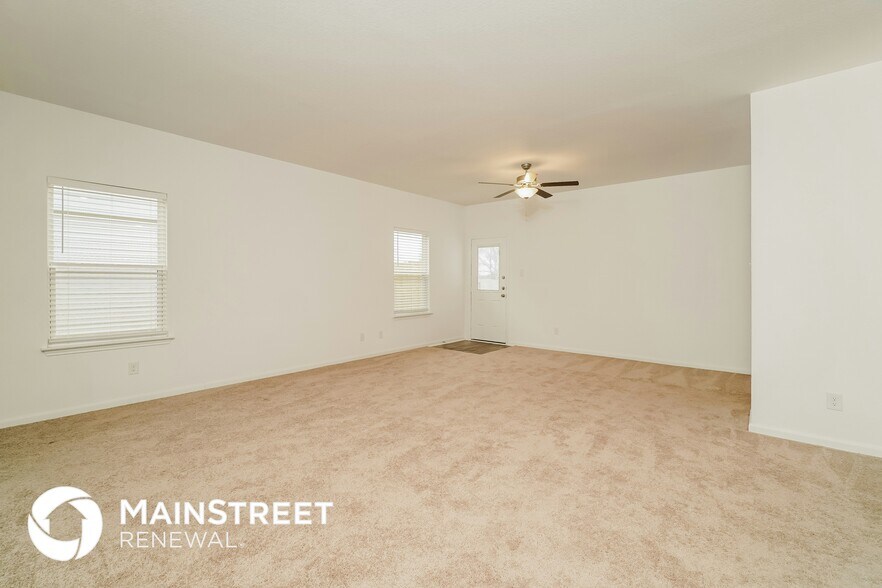 Building Photo - 810 Shady Brk