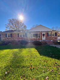 Building Photo - 4404 Greendell Rd