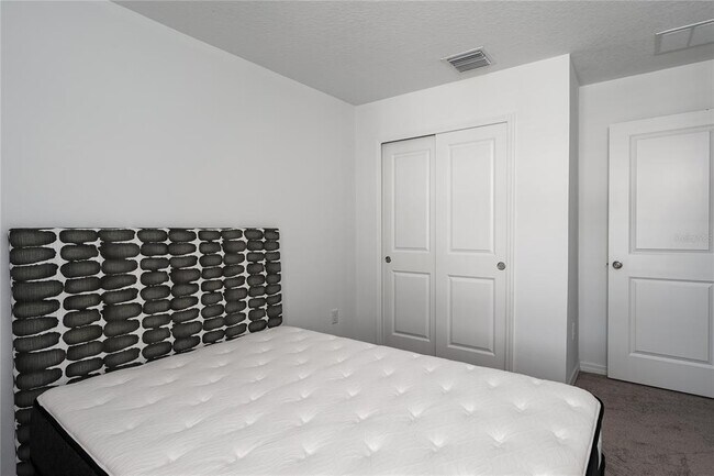 Building Photo - 6345 Willowside St