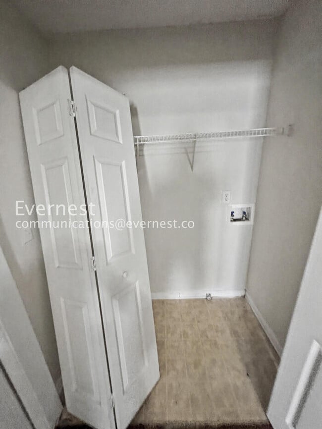 Building Photo - PROMO: Enjoy your 2nd month rent-free rent when you sign the lease today! 3 Bed, 2.5 Bath Home wi...